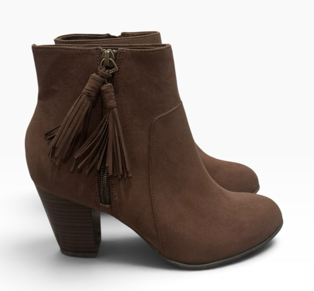 Women’s Brown Suede Ankle Boots Size 9 Tassel Side Zip Block Heel Boho Booties
